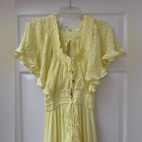 Free People tiered maxi dress butter yellow women’s size S - Picture 2 of 6